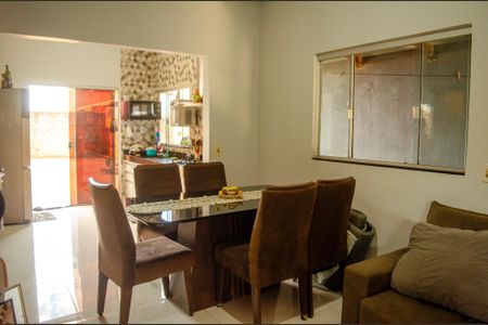 Sala de casa à venda com 2 quartos, 250m² em Setor Estrela Dalva, Goiânia