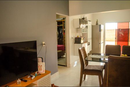 Sala de casa à venda com 2 quartos, 250m² em Setor Estrela Dalva, Goiânia
