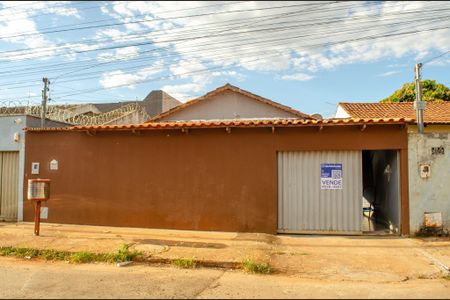 Fachada de casa à venda com 2 quartos, 250m² em Setor Estrela Dalva, Goiânia