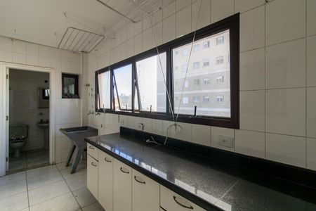 Area de Serviço  de apartamento à venda com 3 quartos, 170m² em Vila Galvão, Guarulhos