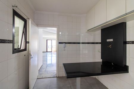 Apartamento à venda com 170m², 3 quartos e 2 vagas Apartamento à venda com 170m², 3 quartos e 2 vagasCozinha
