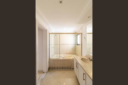 Suíte de apartamento à venda com 3 quartos, 170m² em Vila Galvão, Guarulhos