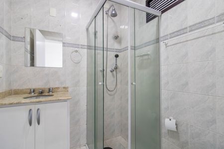 Apartamento à venda com 170m², 3 quartos e 2 vagas Apartamento à venda com 170m², 3 quartos e 2 vagasSuíte 2