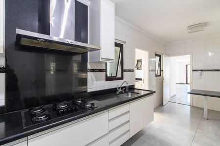 Apartamento à venda com 170m², 3 quartos e 2 vagas Apartamento à venda com 170m², 3 quartos e 2 vagasCozinha