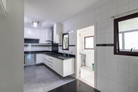 Cozinha de apartamento à venda com 3 quartos, 170m² em Vila Galvão, Guarulhos