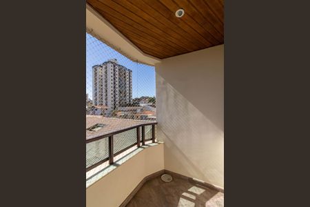 Apartamento à venda com 170m², 3 quartos e 2 vagas Apartamento à venda com 170m², 3 quartos e 2 vagasSacada da Suíte