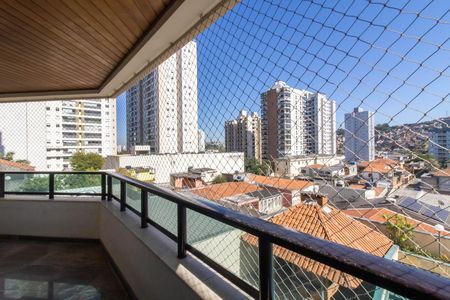 Apartamento à venda com 170m², 3 quartos e 2 vagas Apartamento à venda com 170m², 3 quartos e 2 vagasSacada