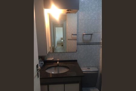 Banheiro de apartamento à venda com 2 quartos, 60m² em São José, São Caetano do Sul