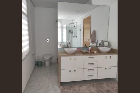 Casa à venda com 6 quartos, 407m² em Jardim Sao Bento, São Paulo
