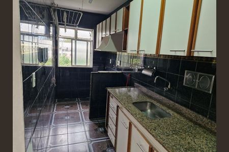 Cozinha de apartamento para alugar com 2 quartos, 45m² em Freguesia (Jacarepaguá), Rio de Janeiro
