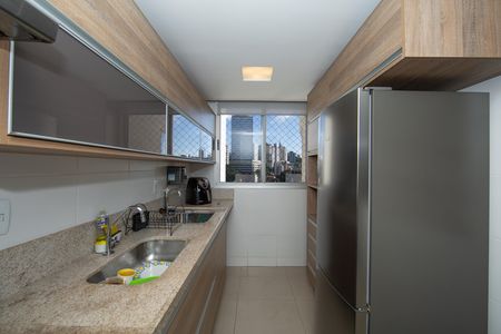 Apartamento à venda com 60m², 2 quartos e 2 vagas Apartamento à venda com 60m², 2 quartos e 2 vagasCOZINHA