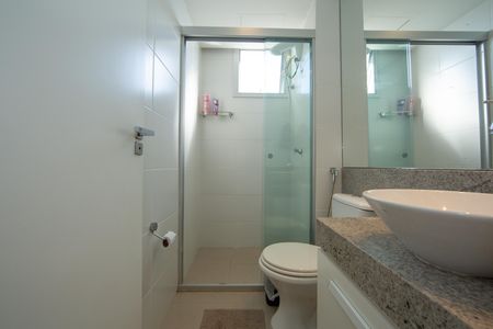 Apartamento à venda com 60m², 2 quartos e 2 vagas Apartamento à venda com 60m², 2 quartos e 2 vagasBANHEIRO1