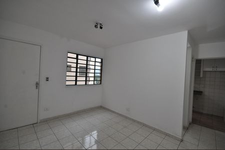 Sala de apartamento para alugar com 2 quartos, 48m² em Jardim Martins Silva, São Paulo
