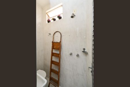 Banheiro de serviço de apartamento à venda com 3 quartos, 100m² em Anchieta, Belo Horizonte