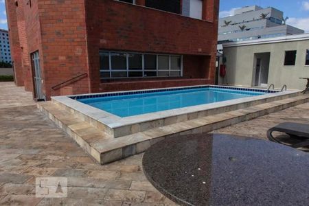 Studio para alugar com 26m², 1 quarto e 1 vaga Studio para alugar com 26m², 1 quarto e 1 vagaÁrea comum - Piscina