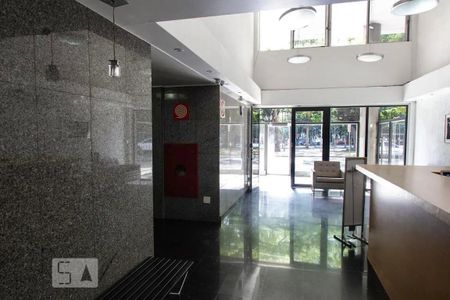 Studio para alugar com 26m², 1 quarto e 1 vaga Studio para alugar com 26m², 1 quarto e 1 vagaHall de entrada