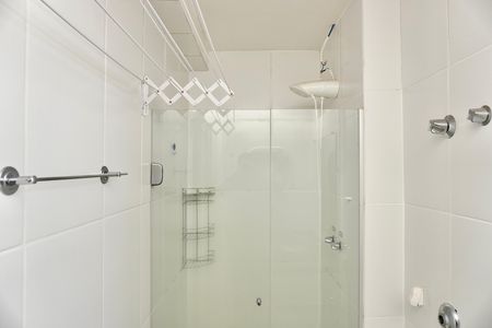 Studio para alugar com 26m², 1 quarto e 1 vaga Studio para alugar com 26m², 1 quarto e 1 vagaBanheiro