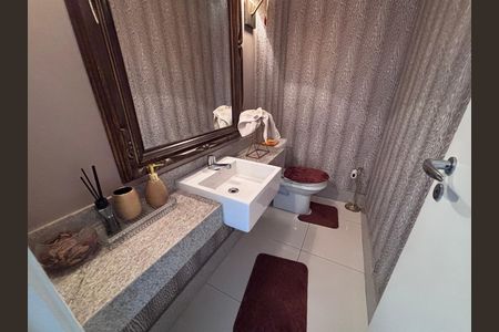 Apartamento para alugar com 206m², 4 quartos e 3 vagas Apartamento para alugar com 206m², 4 quartos e 3 vagasLavabo