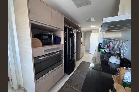 Apartamento para alugar com 206m², 4 quartos e 3 vagas Apartamento para alugar com 206m², 4 quartos e 3 vagasCozinha