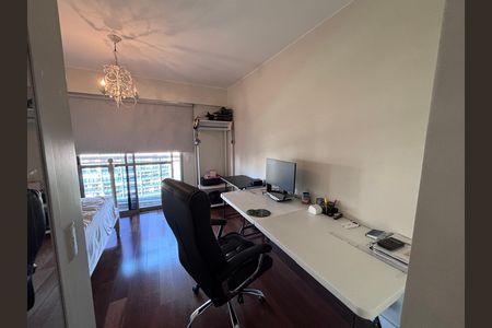 Apartamento para alugar com 206m², 4 quartos e 3 vagas Apartamento para alugar com 206m², 4 quartos e 3 vagasQuarto 2