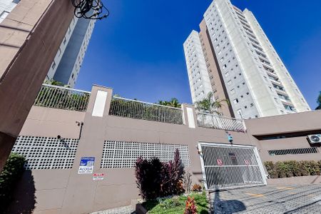Fachada com Plaquinha de apartamento para alugar com 3 quartos, 95m² em Tatuapé, São Paulo