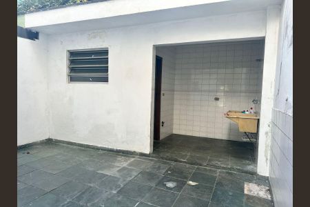 Casa à venda com 3 quartos, 185m² em Jardim Las Vegas, Santo André