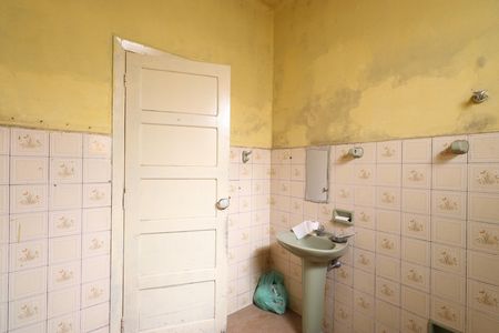 Banheiro  de casa à venda com 2 quartos, 164m² em Lapa, São Paulo