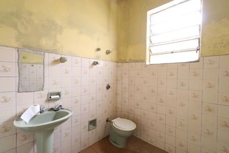 Banheiro  de casa à venda com 2 quartos, 164m² em Lapa, São Paulo