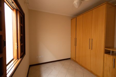 Casa de condomínio para alugar com 458m², 4 quartos e 4 vagas Casa de condomínio para alugar com 458m², 4 quartos e 4 vagasQuarto 1