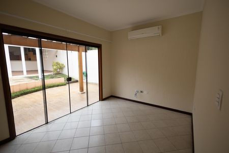 Casa de condomínio para alugar com 458m², 4 quartos e 4 vagas Casa de condomínio para alugar com 458m², 4 quartos e 4 vagasQuarto 3