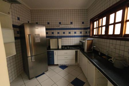 Casa de condomínio para alugar com 458m², 4 quartos e 4 vagas Casa de condomínio para alugar com 458m², 4 quartos e 4 vagasCozinha