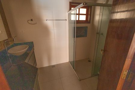 Casa de condomínio para alugar com 458m², 4 quartos e 4 vagas Casa de condomínio para alugar com 458m², 4 quartos e 4 vagasBanheiro 1