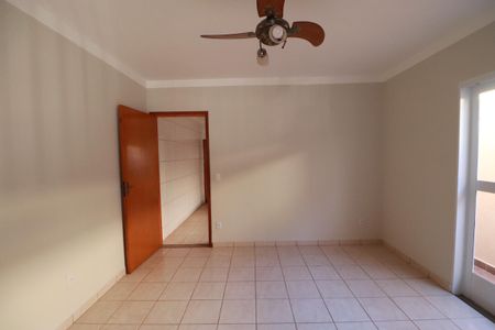 Casa para alugar com 125m², 3 quartos e 2 vagasSala