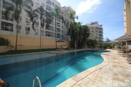 Apartamento à venda com 74m², 3 quartos e 1 vagaÁrea comum - Piscina