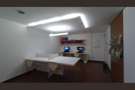 Apartamento à venda com 74m², 3 quartos e 1 vaga Apartamento à venda com 74m², 3 quartos e 1 vagaÁrea comum