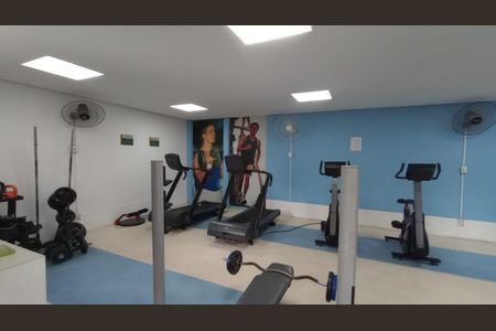 Apartamento à venda com 74m², 3 quartos e 1 vaga Apartamento à venda com 74m², 3 quartos e 1 vagaÁrea comum - Academia