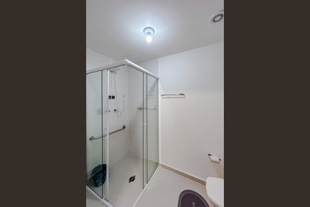 Banheiro de kitnet/studio para alugar com 1 quarto, 25m² em Penha de França, São Paulo