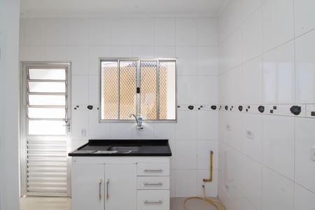 Cozinha de apartamento para alugar com 2 quartos, 42m² em Jardim Tranquilidade, Guarulhos