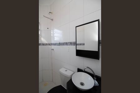 Banheiro de apartamento para alugar com 2 quartos, 42m² em Jardim Tranquilidade, Guarulhos