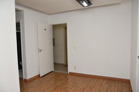 Apartamento à venda com 110m², 2 quartos e 1 vaga Apartamento à venda com 110m², 2 quartos e 1 vagaSala