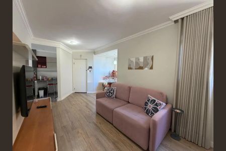 Sala de apartamento para alugar com 3 quartos, 84m² em Buritis, Belo Horizonte