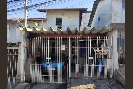 Fachada de casa à venda com 3 quartos, 100m² em Vila Babilonia, São Paulo