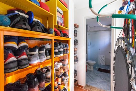 Closet de casa à venda com 3 quartos, 100m² em Vila Babilonia, São Paulo