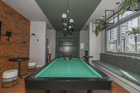 Salão de jogos de kitnet/studio à venda com 0 quarto, 29m² em Jardim do Salso, Porto Alegre