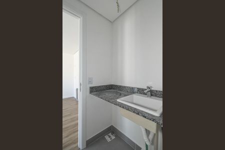 Banheiro de kitnet/studio à venda com 0 quarto, 29m² em Jardim do Salso, Porto Alegre