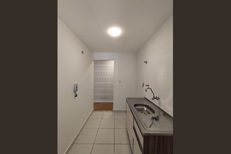 Cozinha - Torneira de apartamento para alugar com 2 quartos, 48m² em Jardim Vergueiro, São Paulo