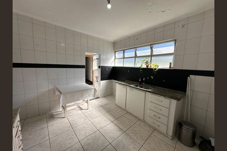 Cozinha de apartamento para alugar com 4 quartos, 165m² em Itararé, São Vicente
