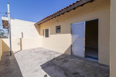 Quintal de casa para alugar com 1 quarto, 45m² em Jardim Gonzaga, São Paulo