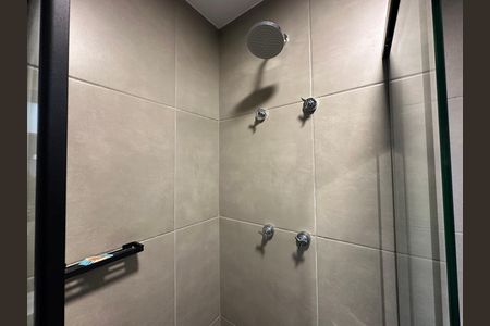 Banheiro de apartamento à venda com 1 quarto, 25m² em Melville Empresarial Ii, Barueri