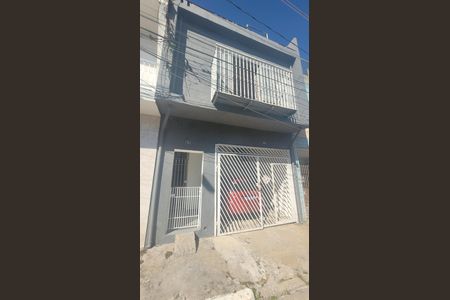 Fachada de casa à venda com 4 quartos, 200m² em Vila California, São Paulo